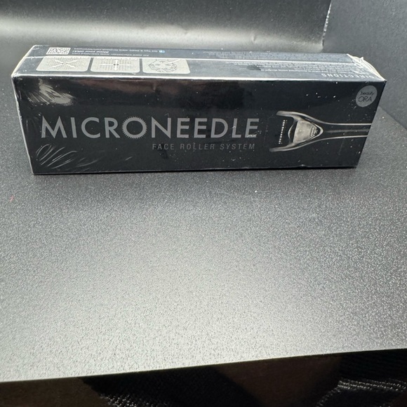 Microneedle Face Roller System- New sealed in box - Picture 1 of 5